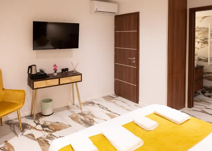 A Casa Di Jo 3* קלנצאנה