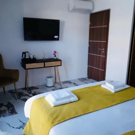 A Casa Di Jo Bed & Breakfast *